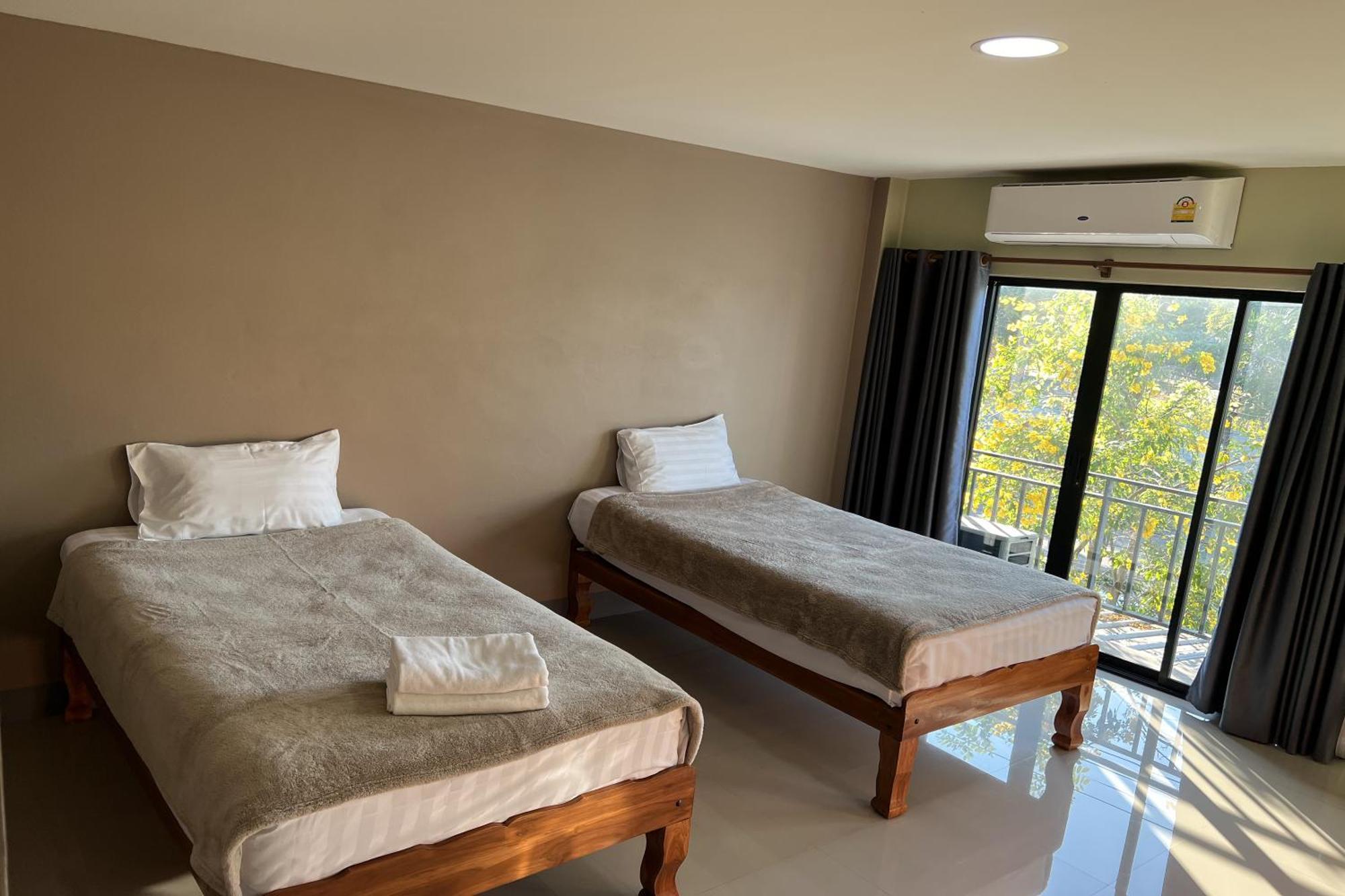 V Tharm Hotel Udon Thani Exterior photo