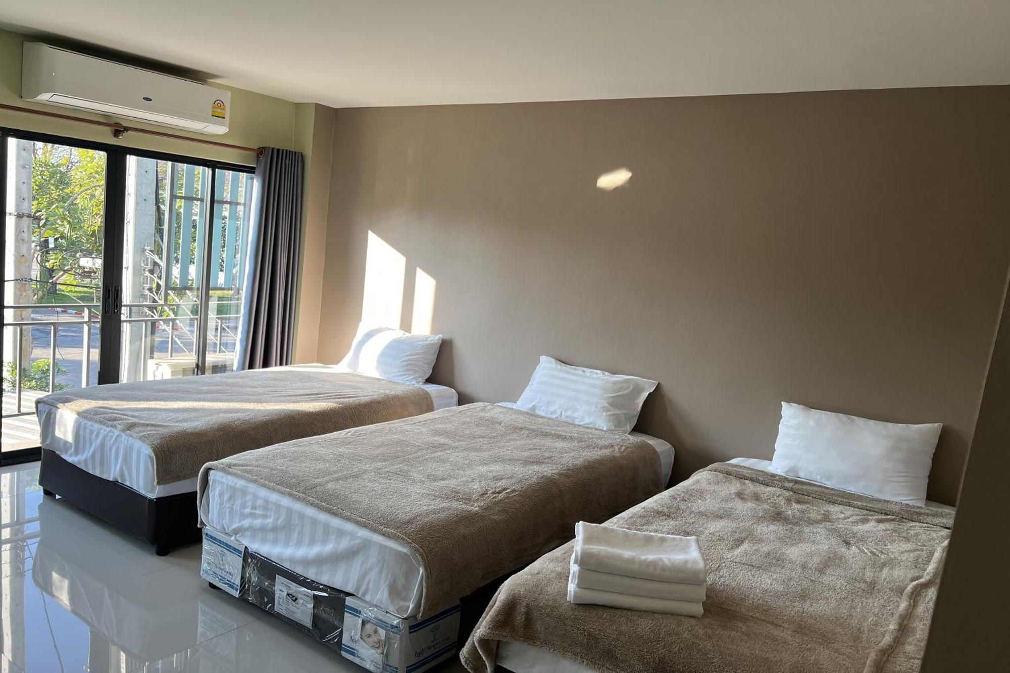 V Tharm Hotel Udon Thani Exterior photo