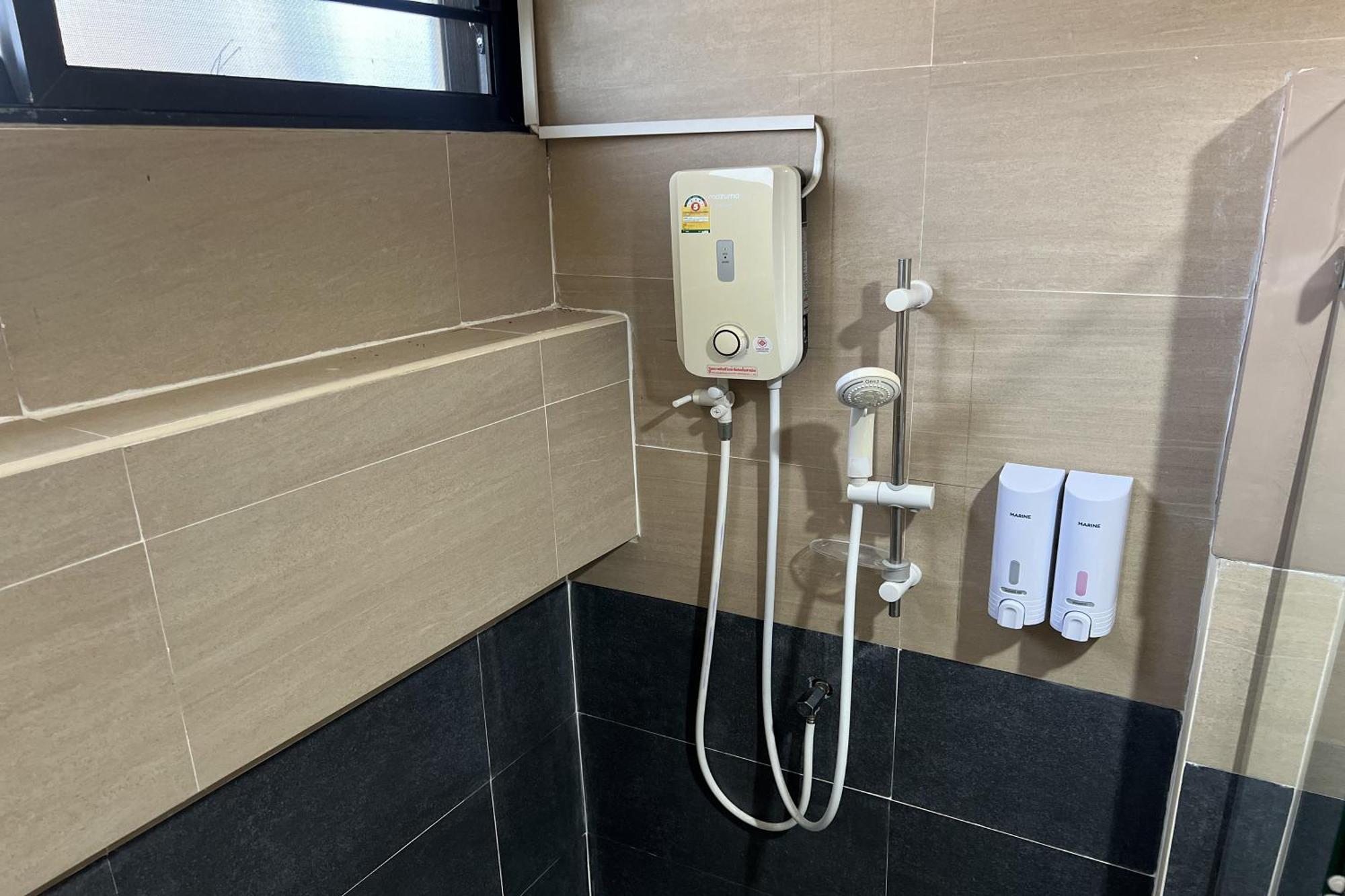 V Tharm Hotel Udon Thani Exterior photo