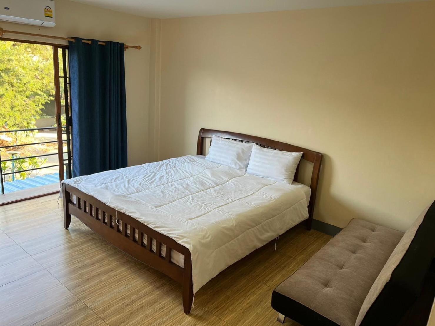 V Tharm Hotel Udon Thani Exterior photo